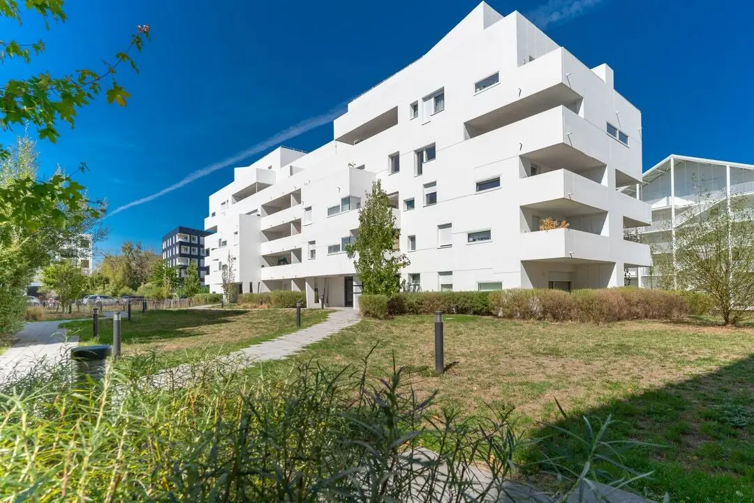 Flat Rue Louis-Denis Mallet in Bègles