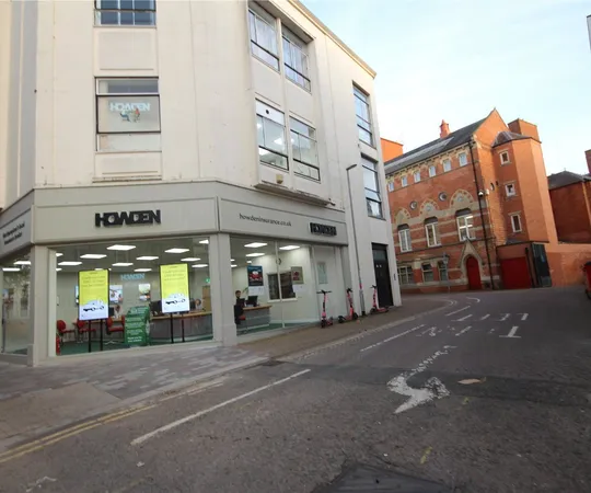 Flat Dychurch Lane in Northampton