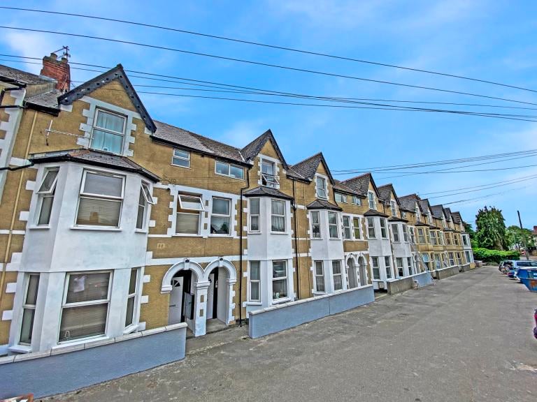 Flat Ely Road in Cardiff