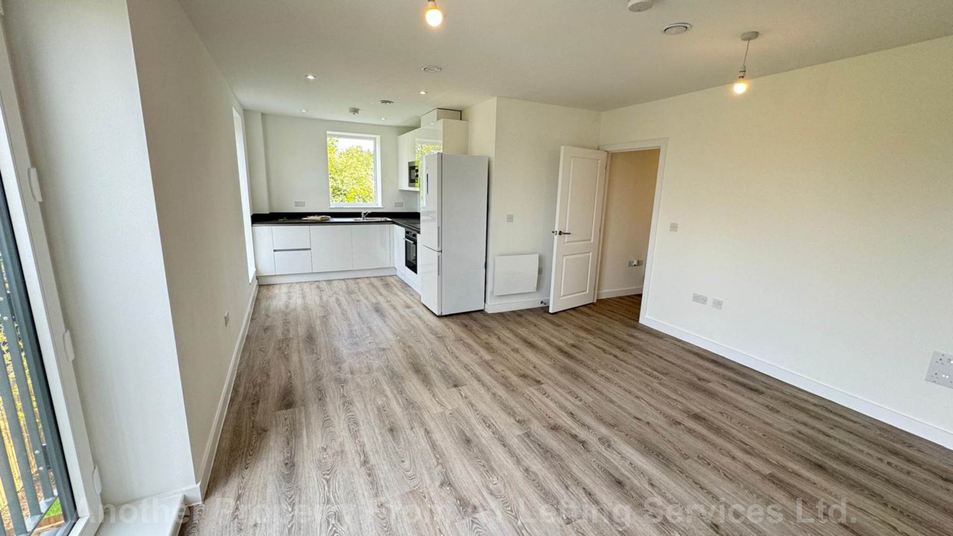 Flat Parkes Avenue in Birmingham