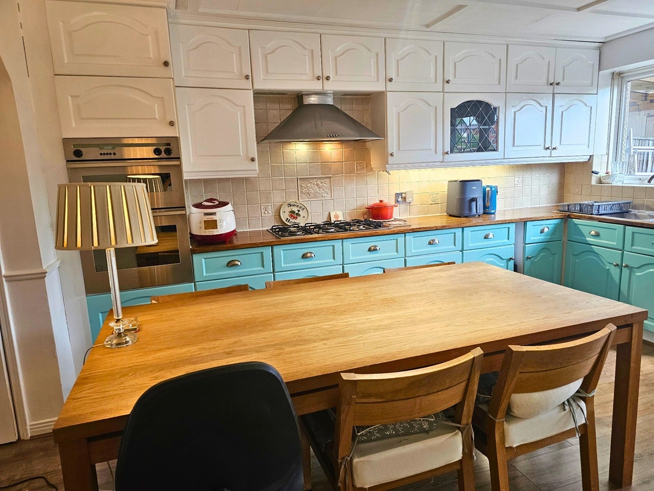 Room St. James' Close in Greater London