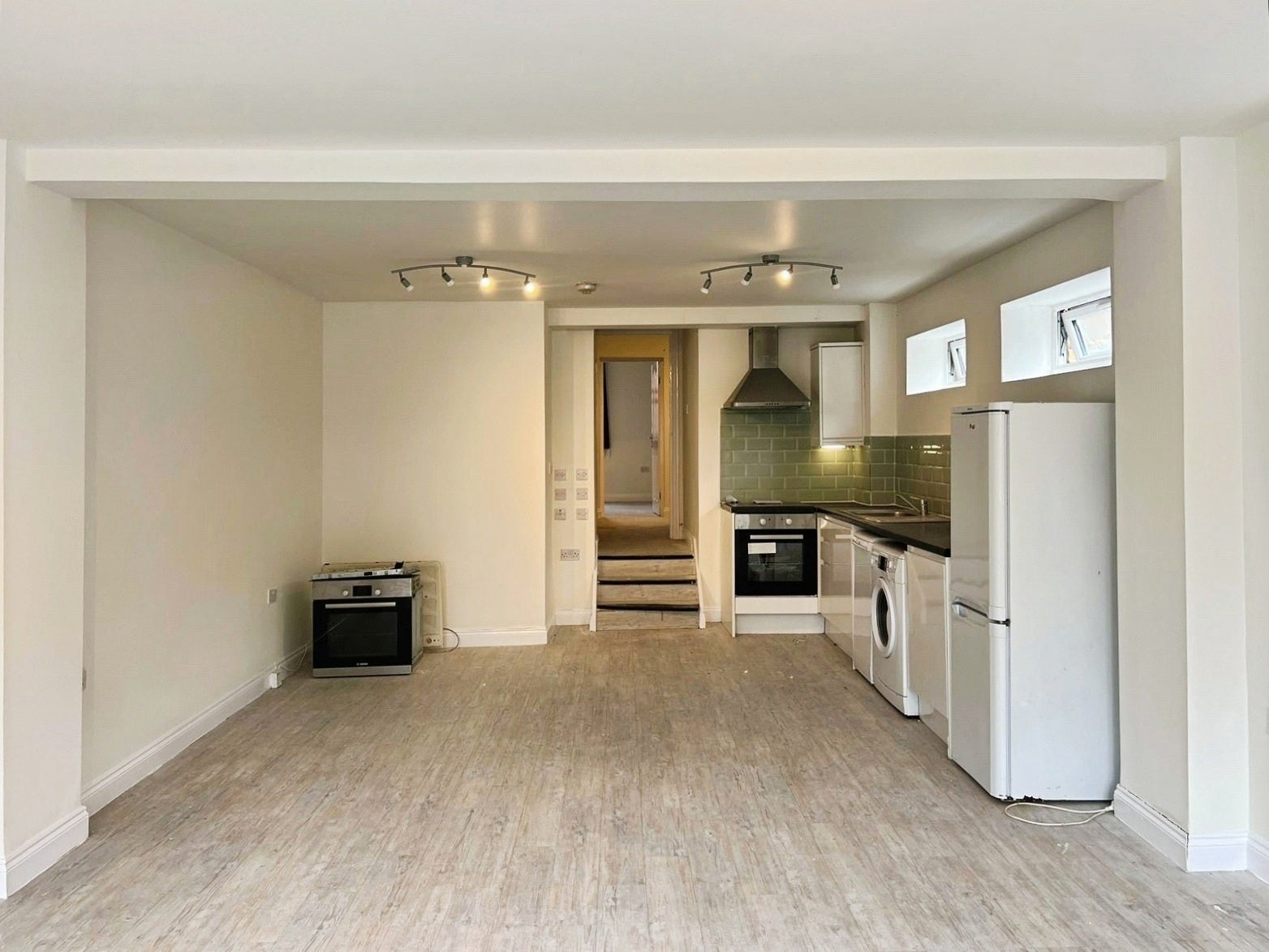 Flat Peterborough Road in Greater London