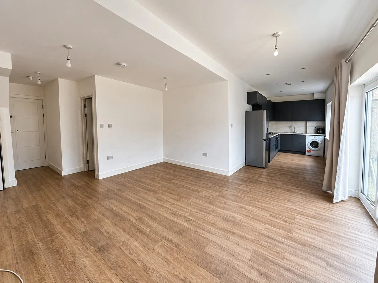 Flat Brenley Close in Greater London