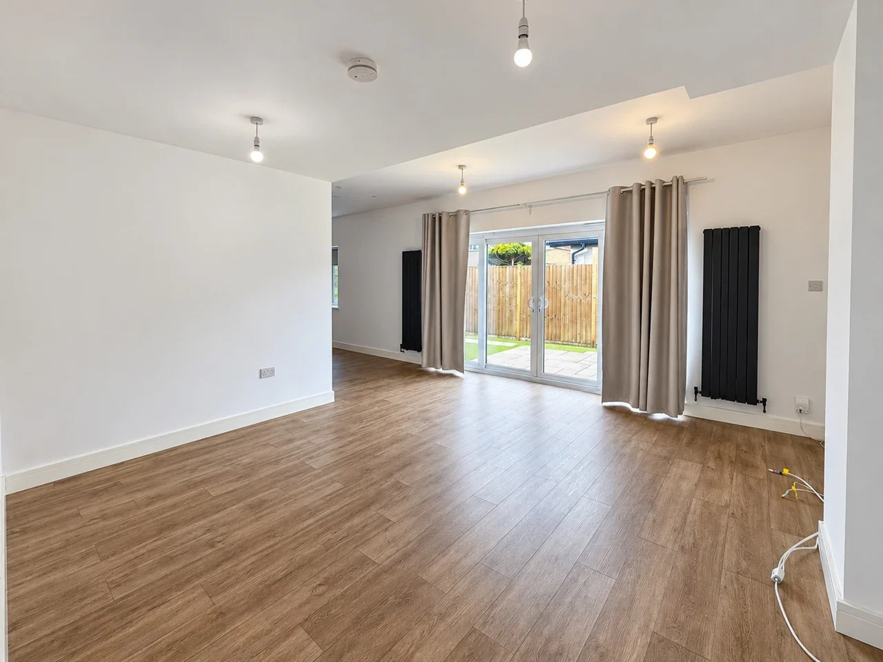 Flat Brenley Close in Greater London