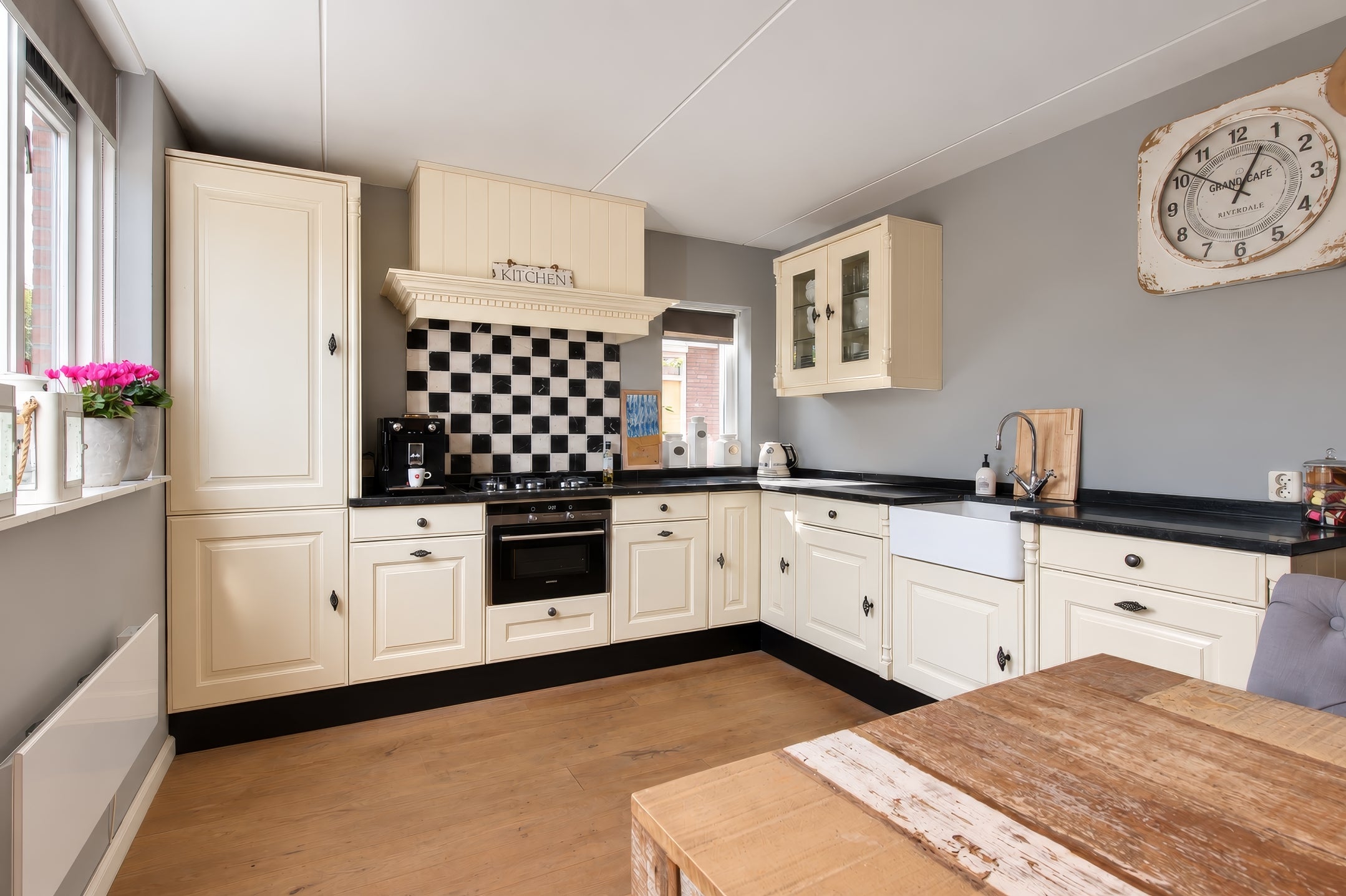 Hoekwoning te koop: Houtmolenstraat 20, Culemborg