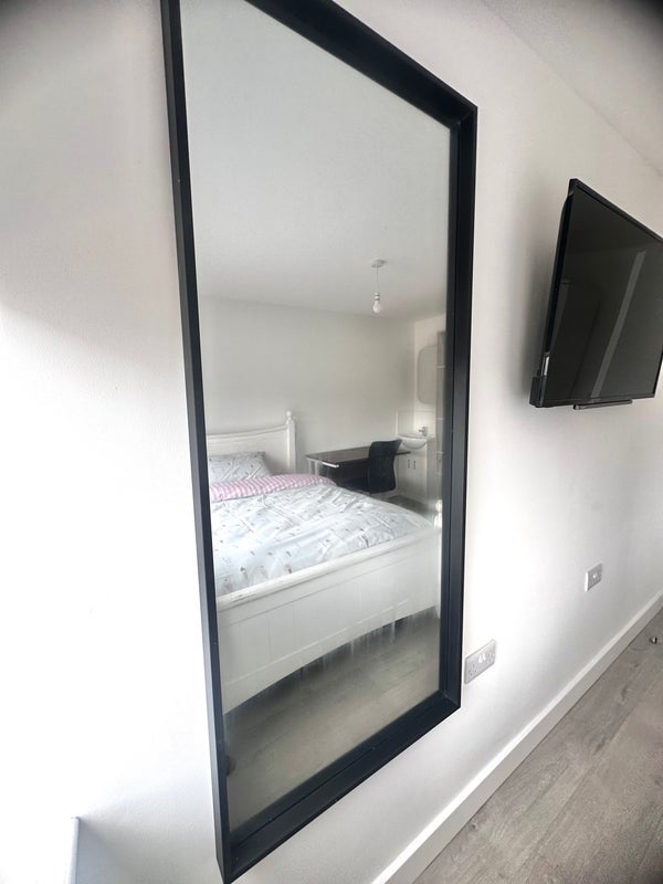 Room Carlton Road in Bournemouth