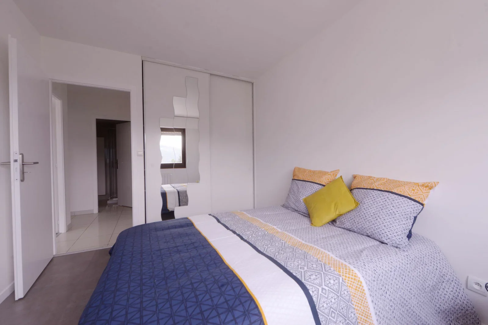Room Rue du Salève in Annemasse