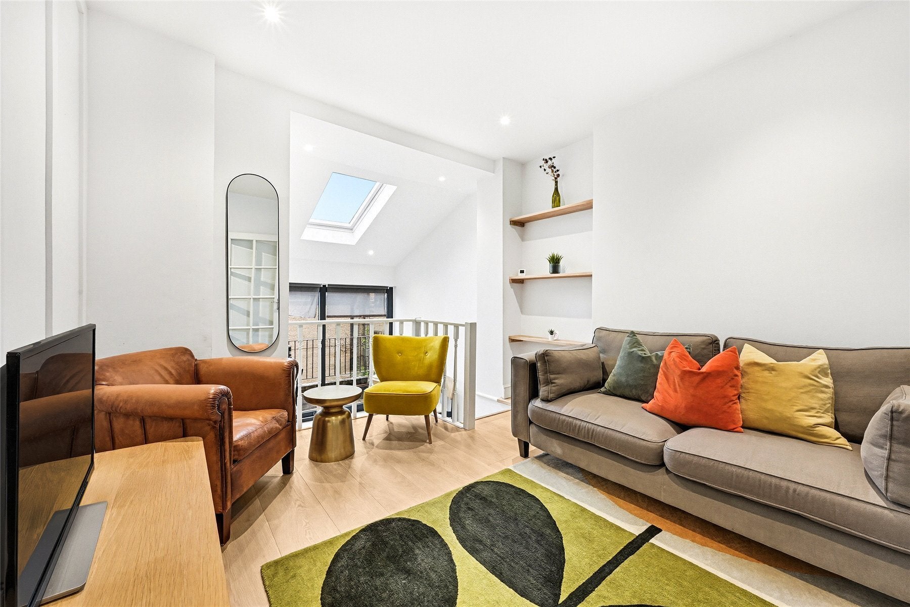 Flat Upper Tachbrook Street in City of Westminster