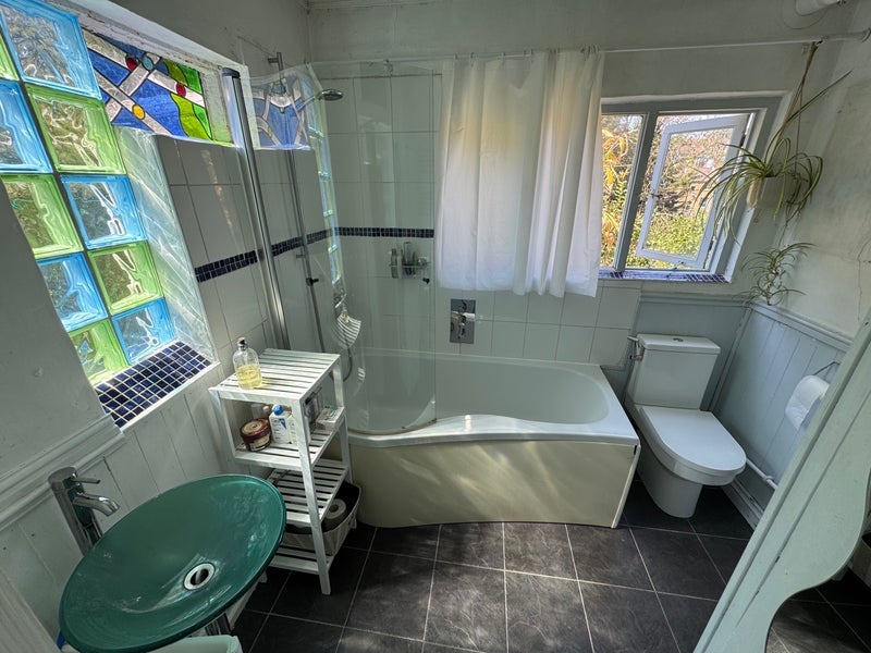 Room Bramblebury Road in Greater London
