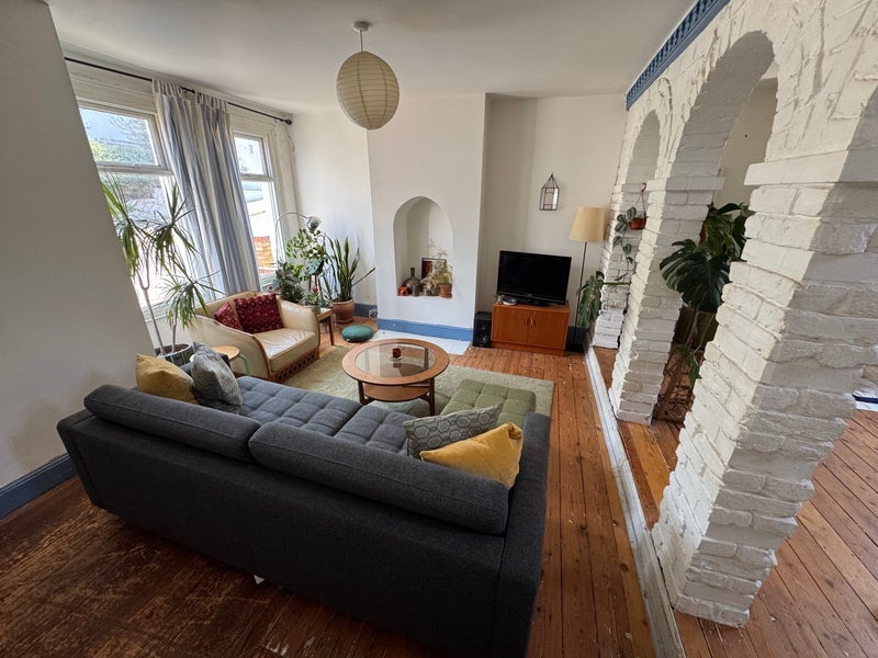 Room Bramblebury Road in Greater London