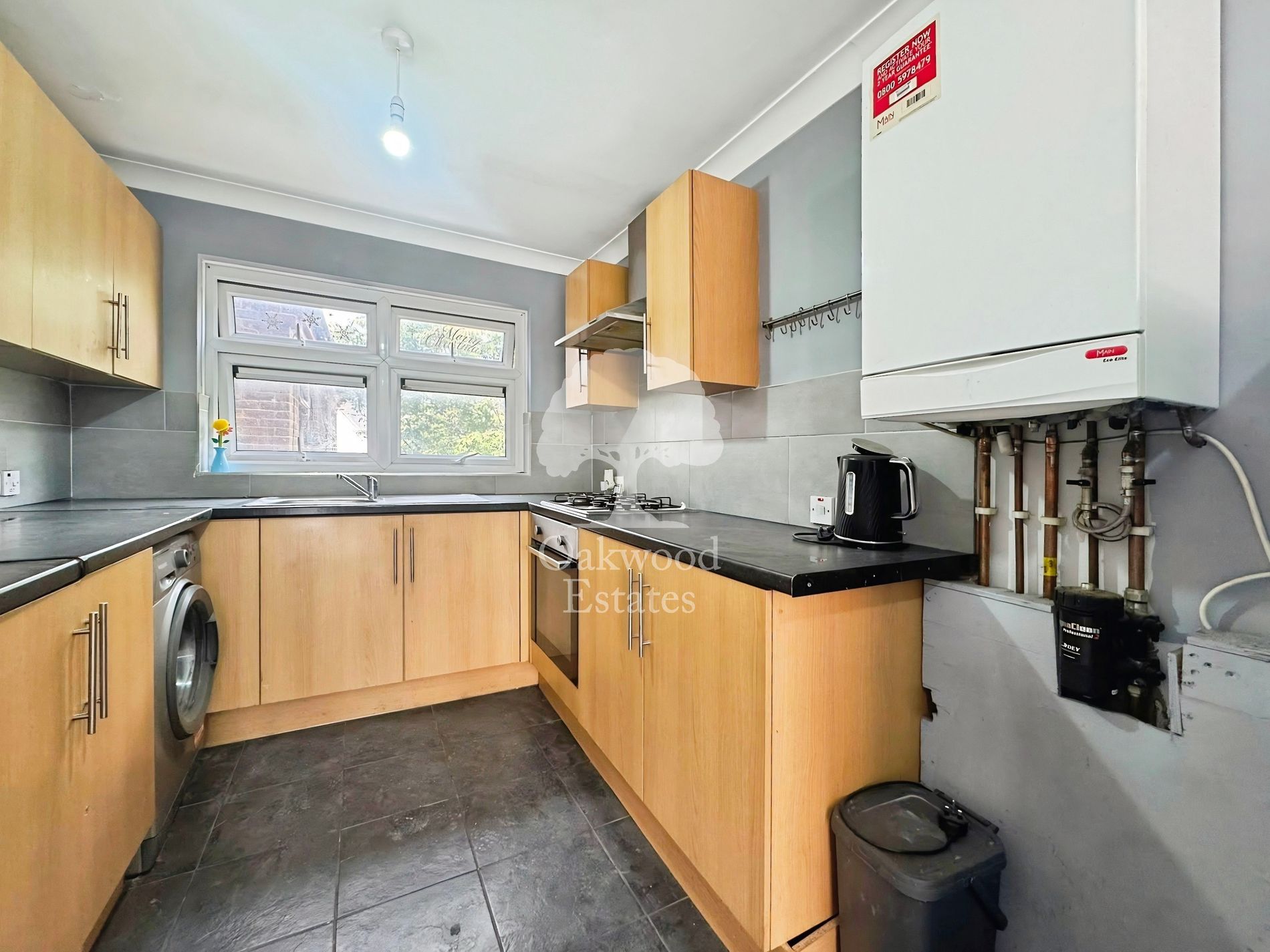 Flat Oban Court in Slough