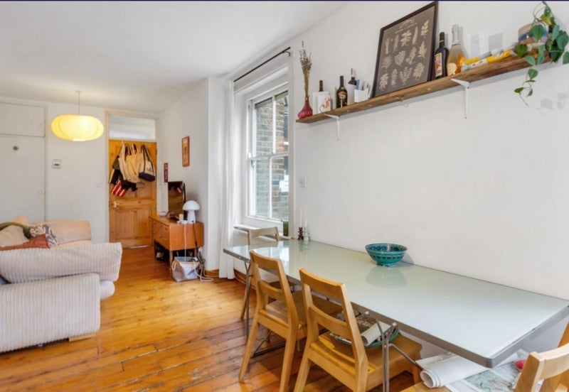 Room Green Lanes in Greater London