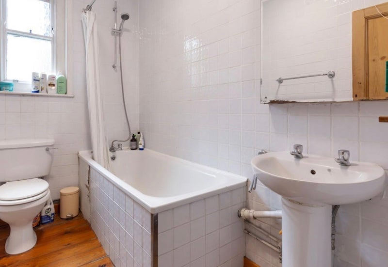 Room Green Lanes in Greater London