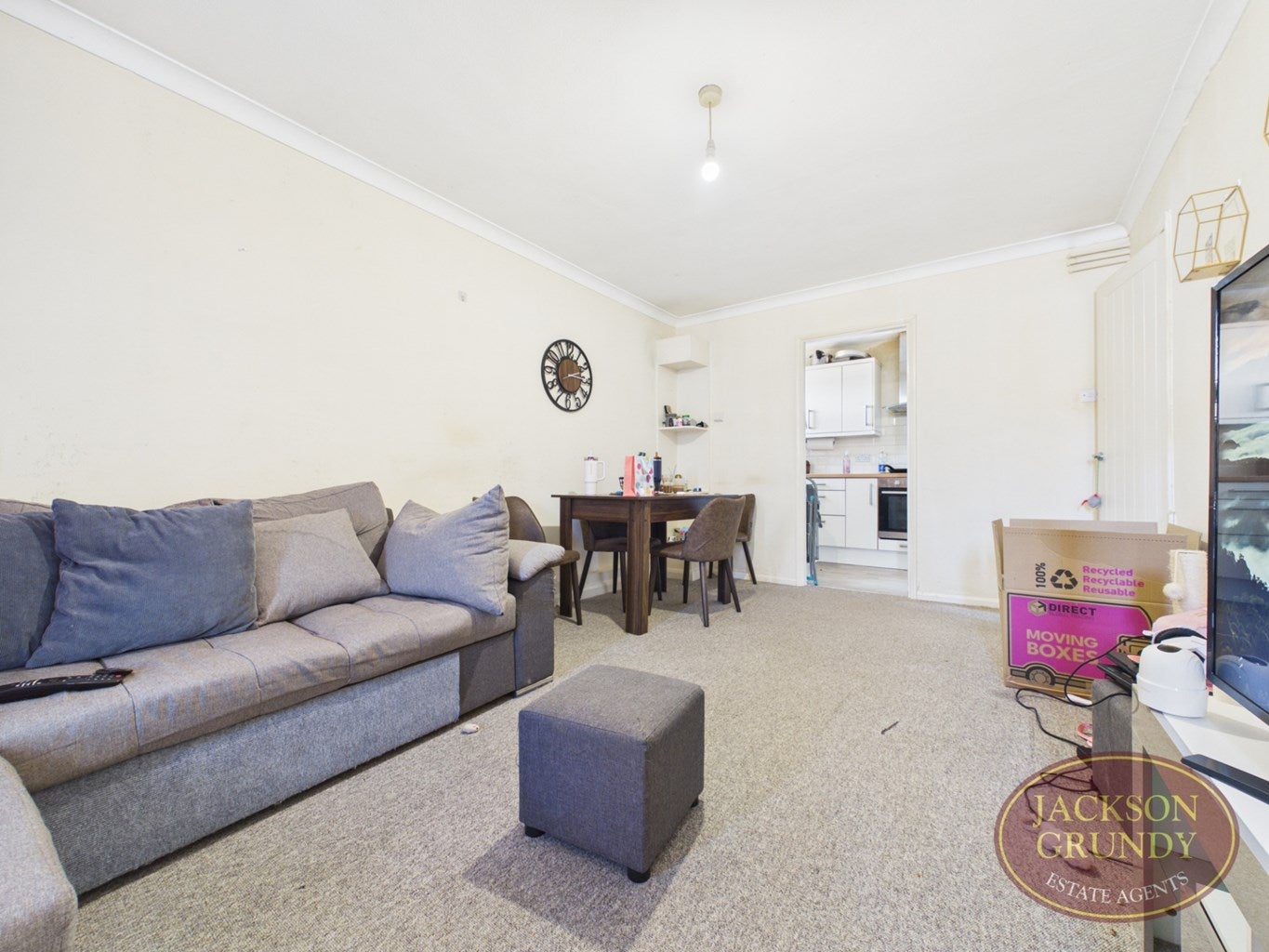 Flat Landcross Drive in Northampton