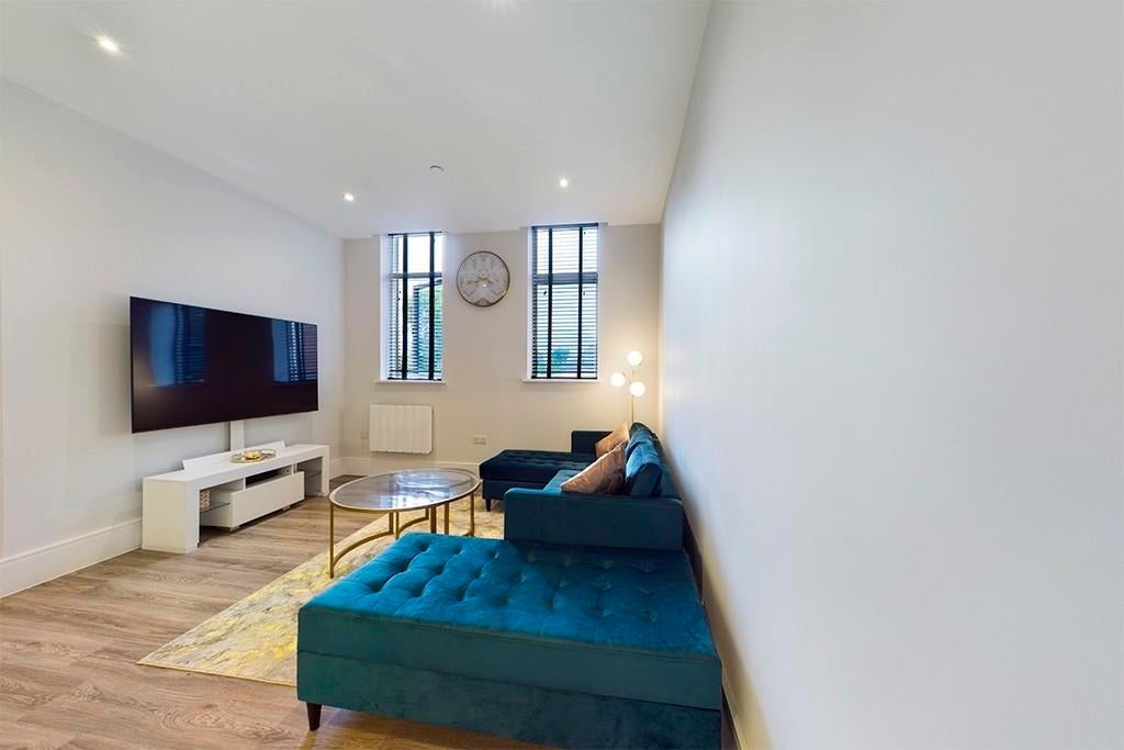 Flat Sunningdale Avenue in Greater London