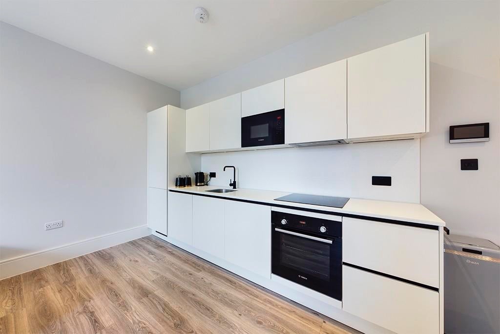 Flat Sunningdale Avenue in Greater London