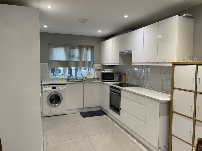 Room Barney Close in Greater London