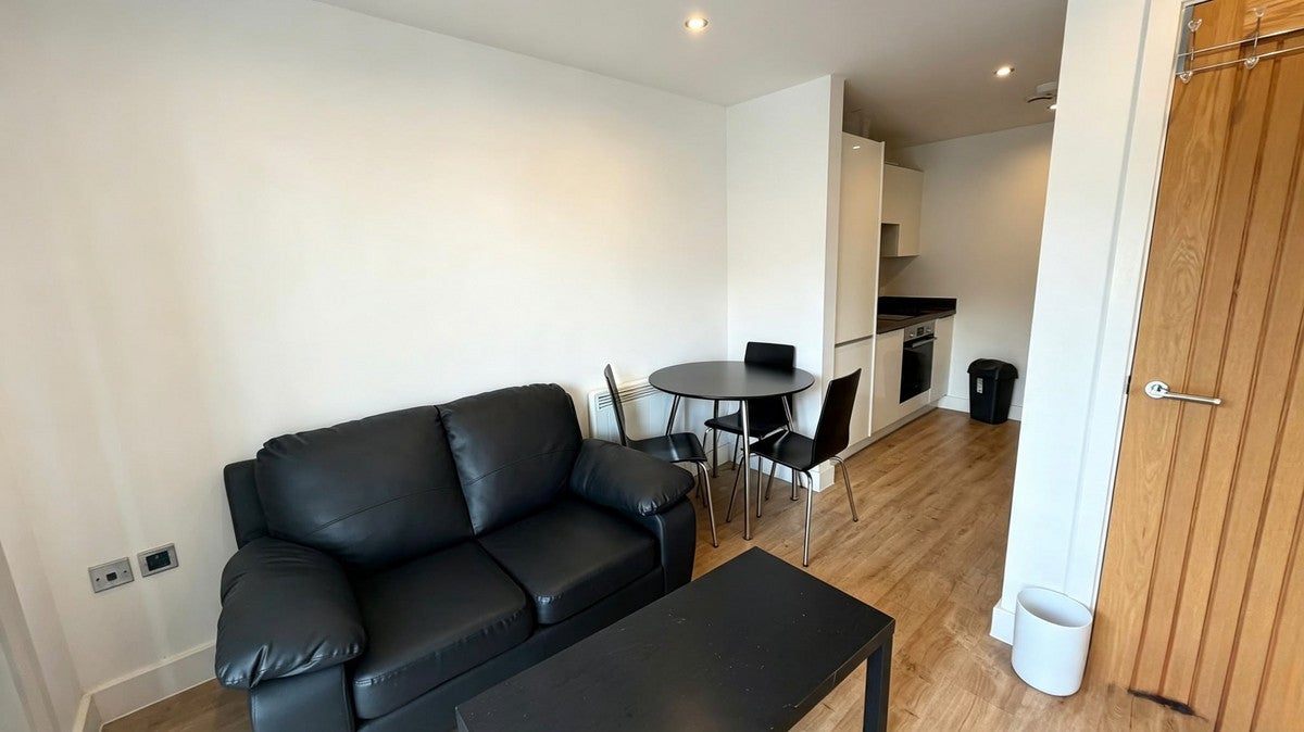 Flat Ballantyne Drive in Colchester