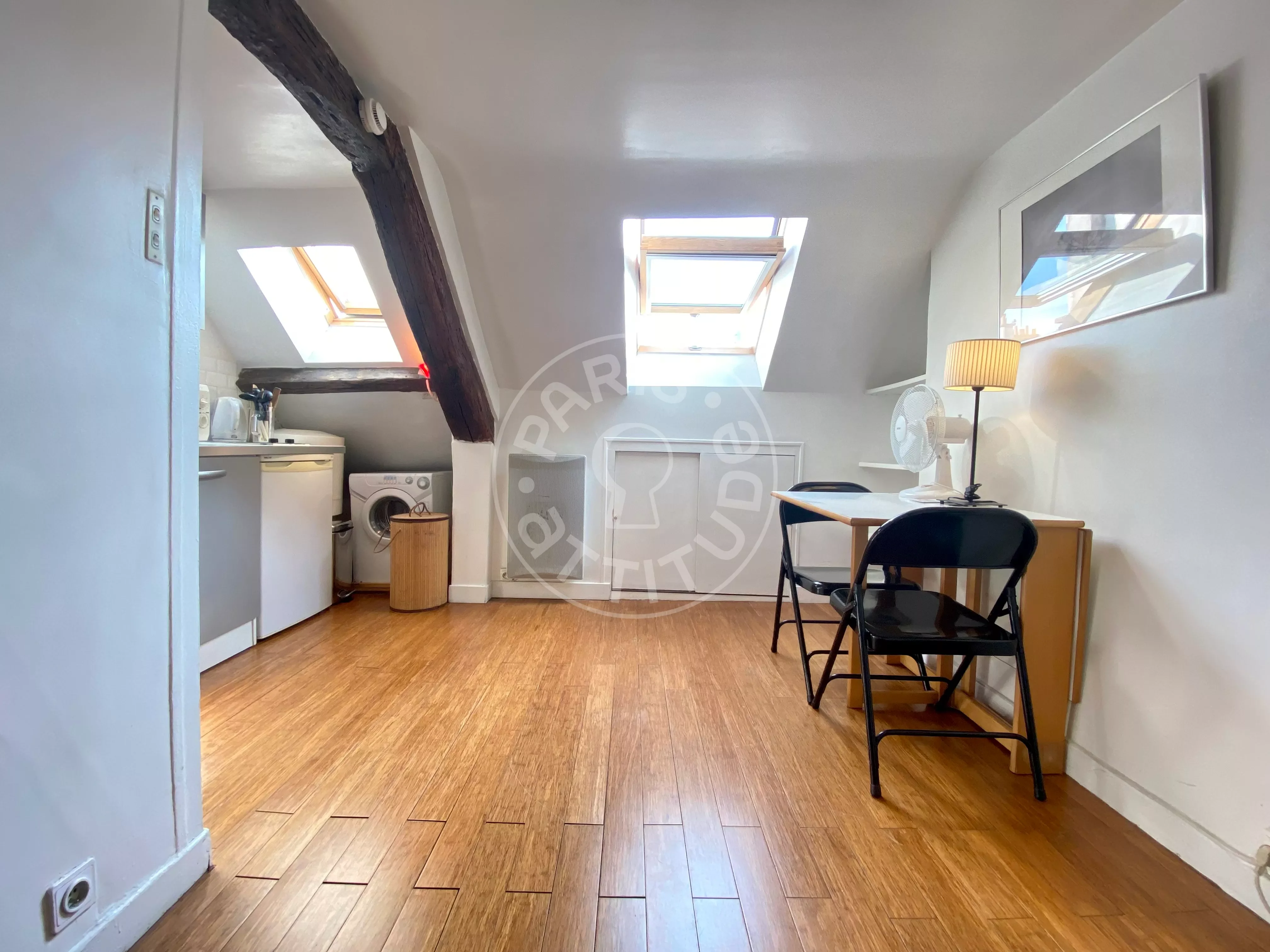 Flat Rue Rambuteau in Paris