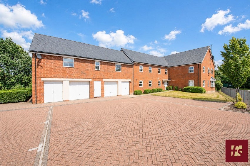 Flat Woodcock Chase in Bracknell