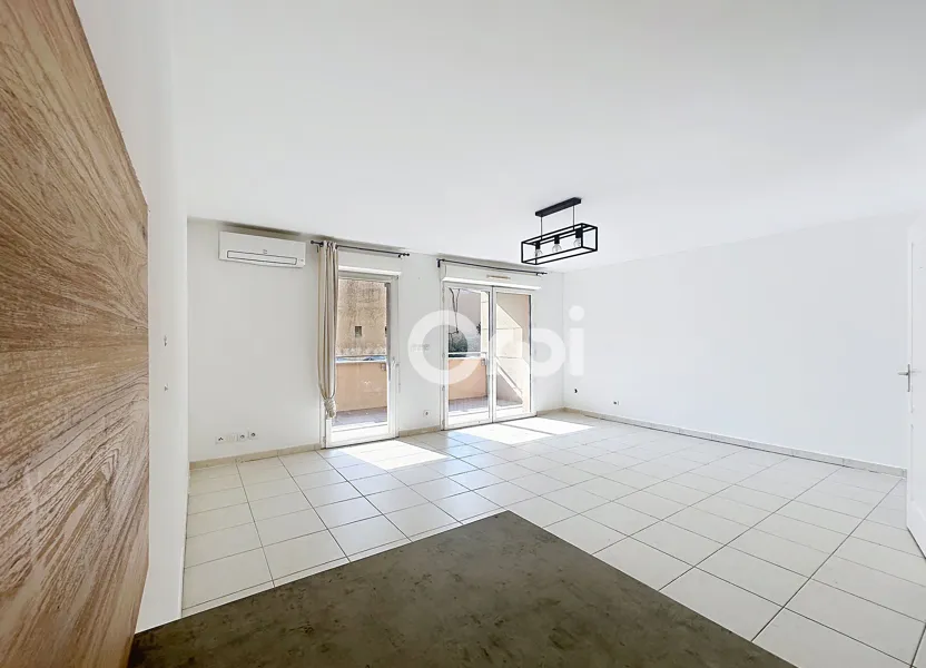 Appartement Cours Aristide Briand à La Fare-les-Oliviers
