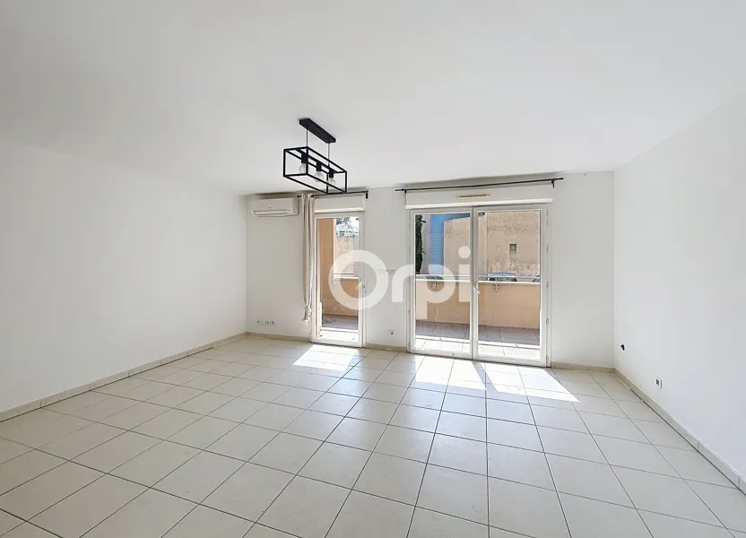 Appartement Cours Aristide Briand à La Fare-les-Oliviers