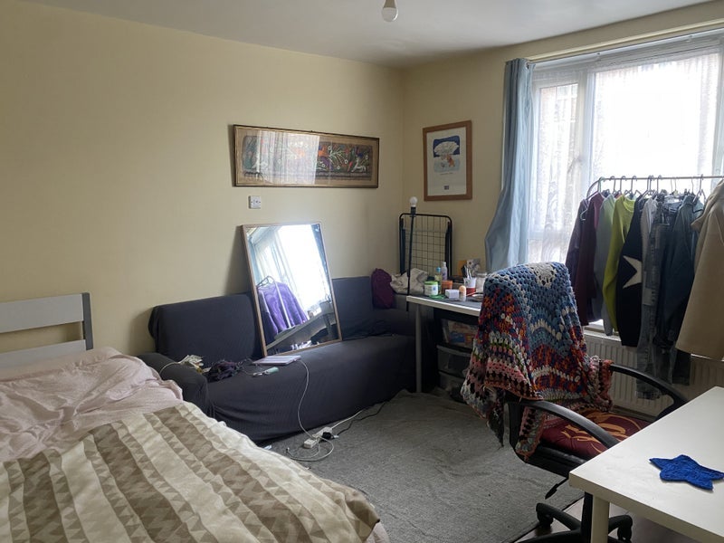 Room Rossendale Street in Greater London