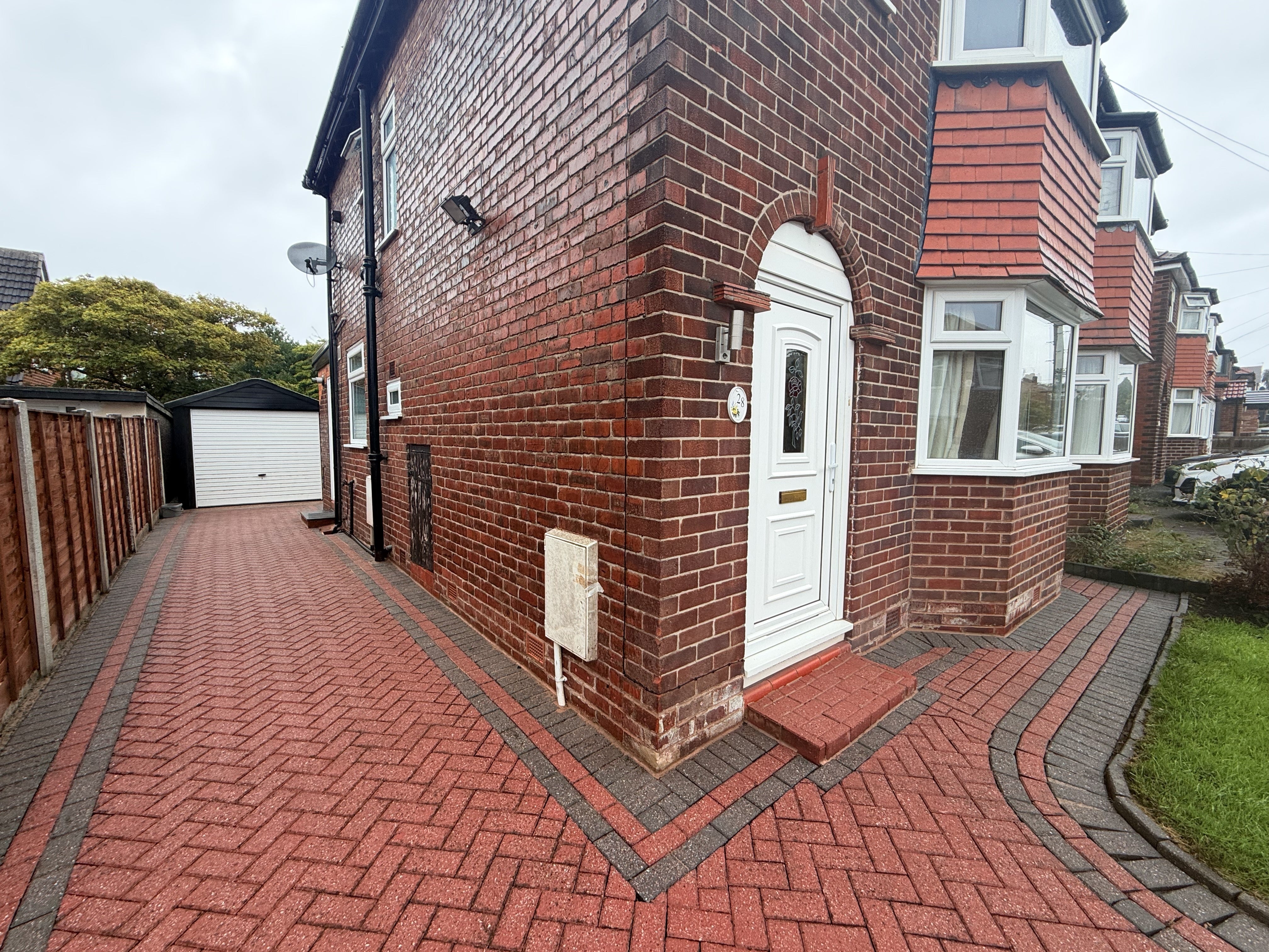 House Elm Ridge Drive in Trafford