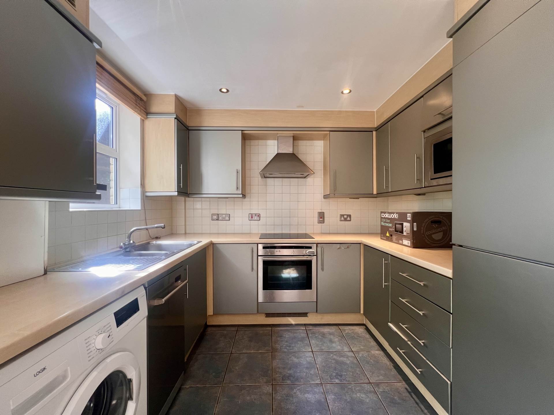 House Clifden Mews in Greater London