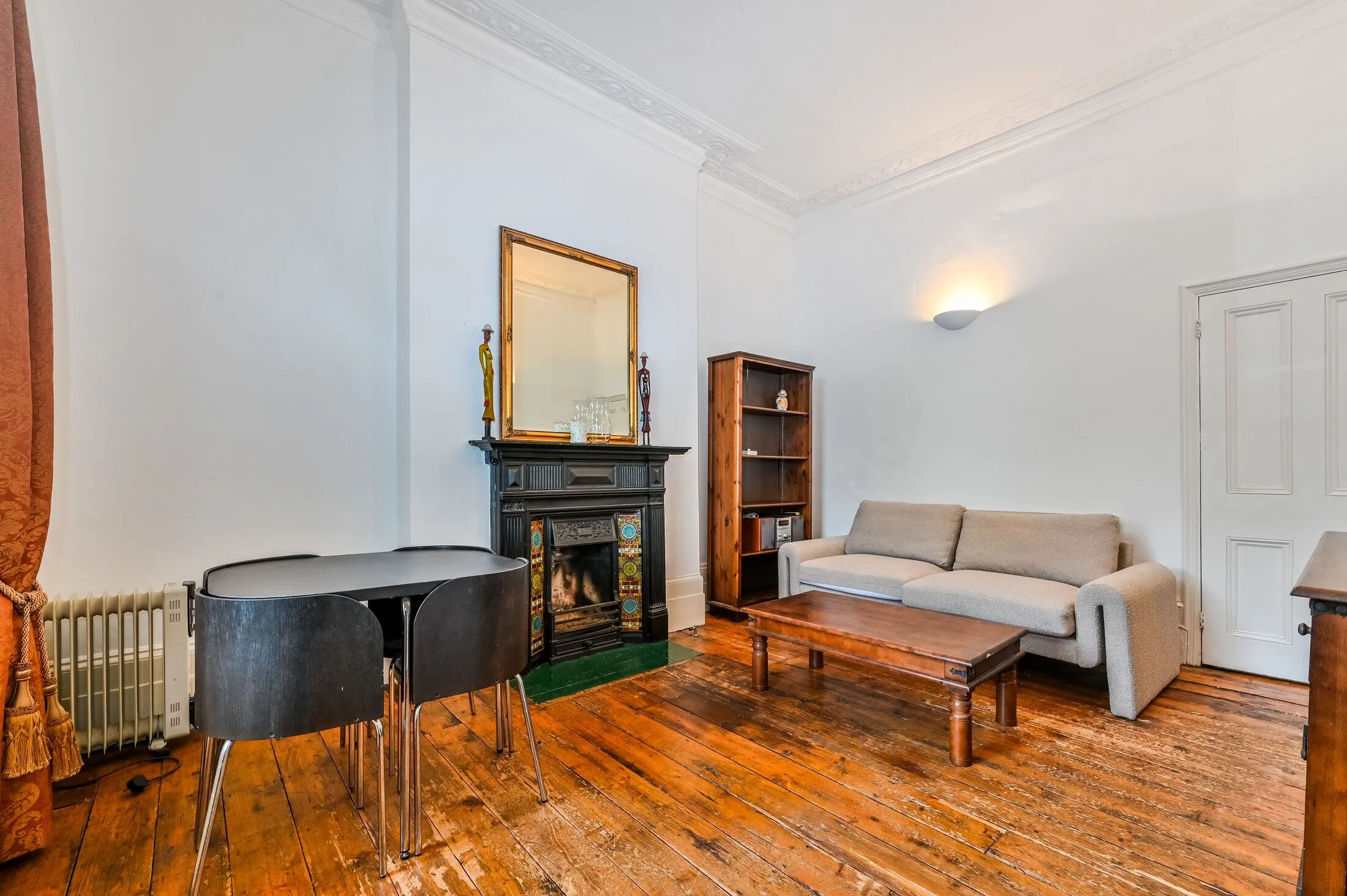 Flat South Villas in Greater London