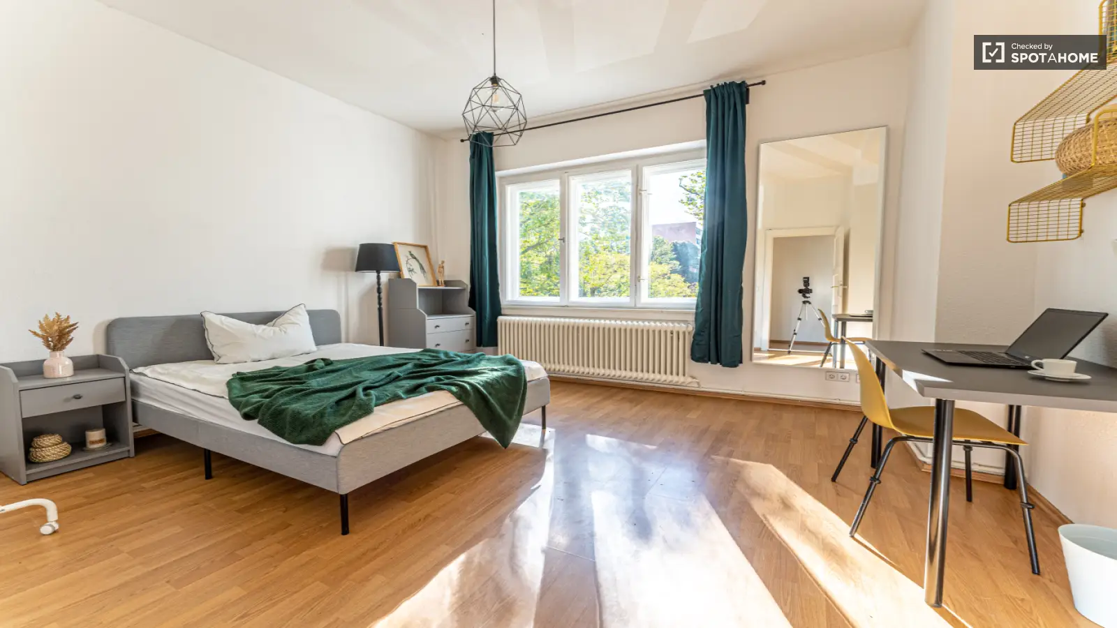 Wohnung Rheinstraße in Berlin