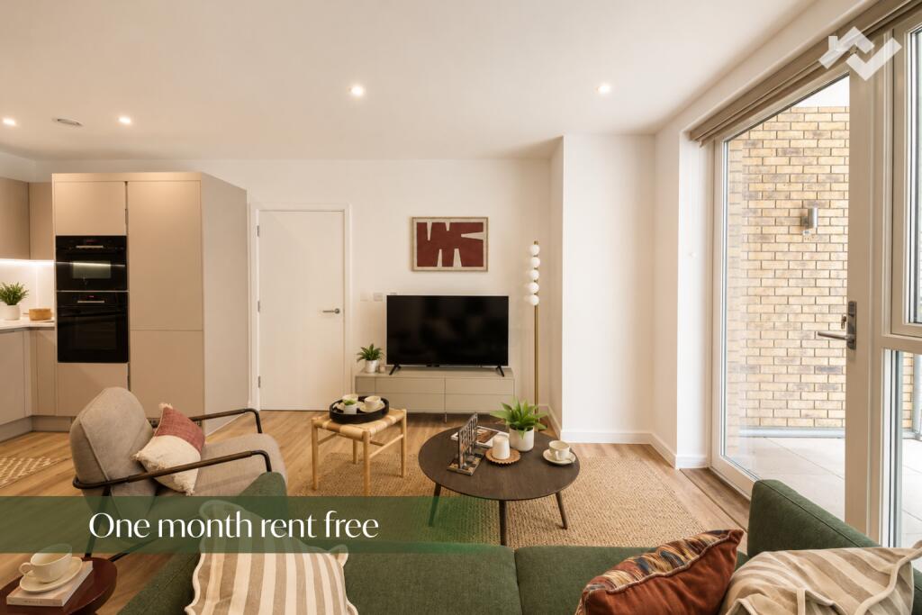 Flat Ermine Close in London