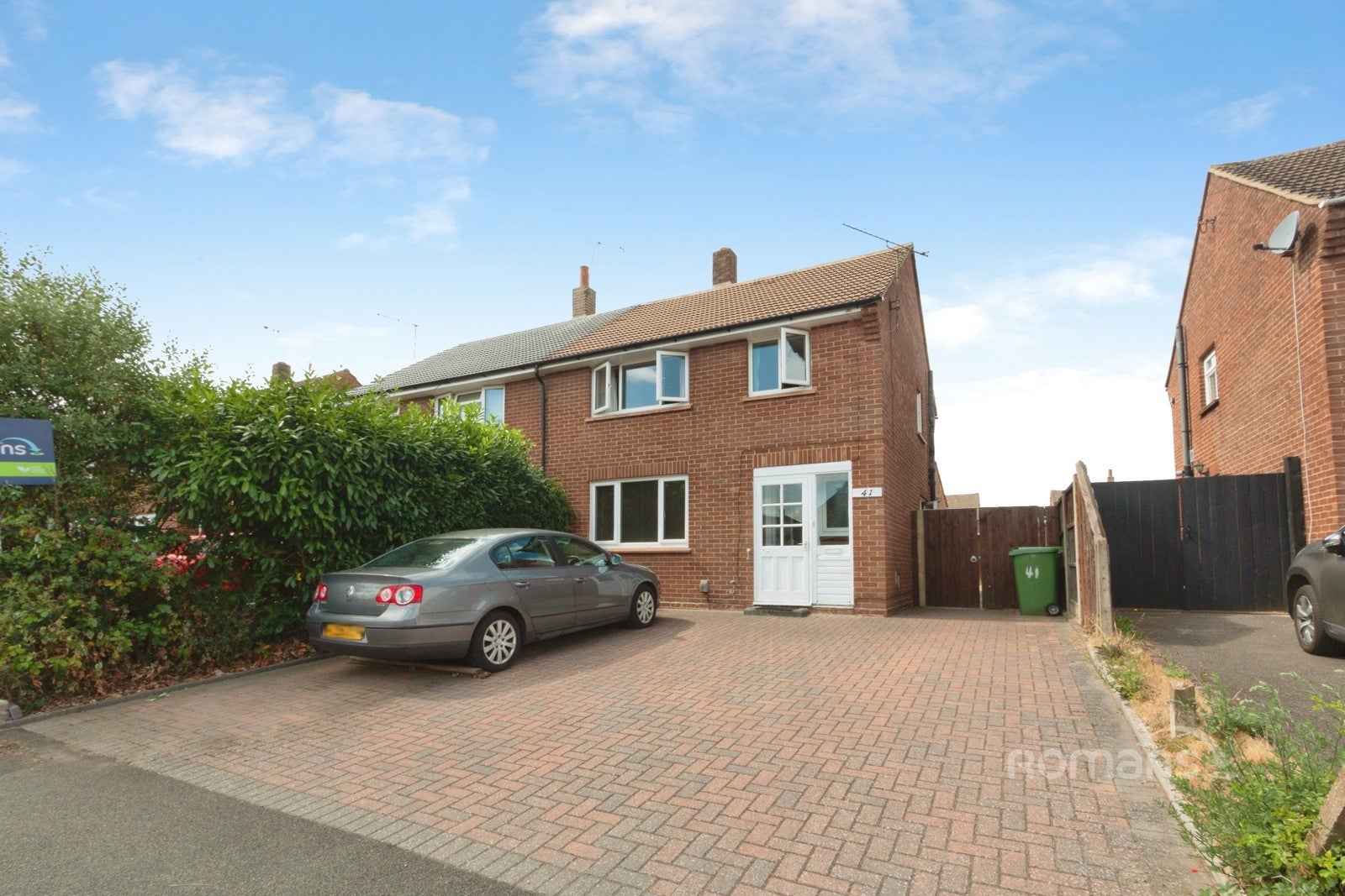House Star Post Road in Surrey Heath
