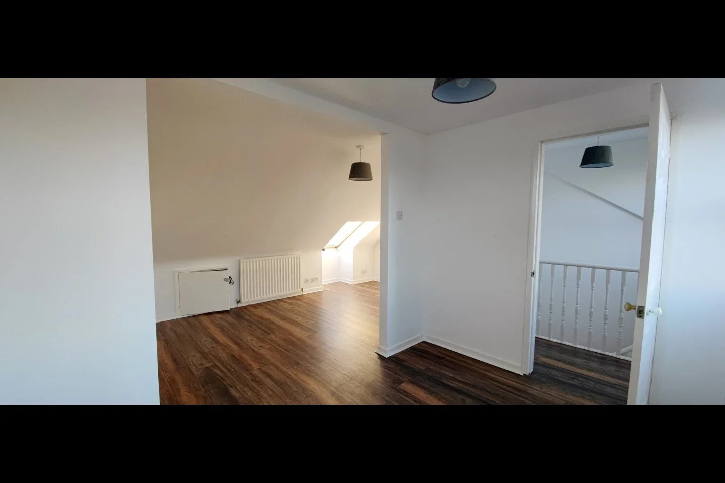Flat Willow Vale in Greater London