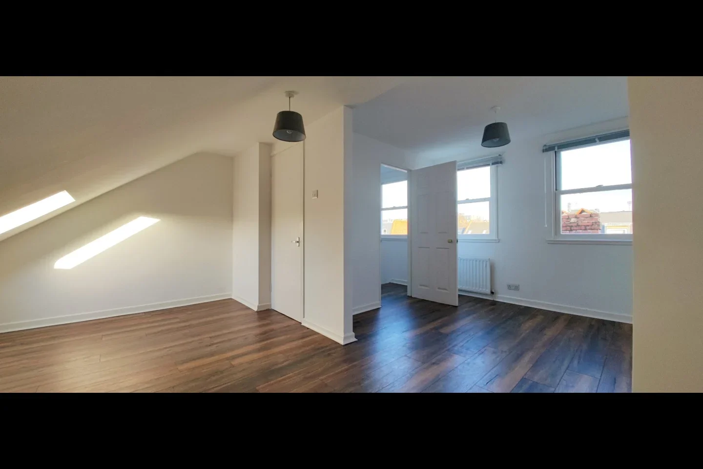 Flat Willow Vale in Greater London