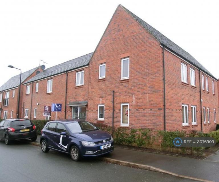 Flat Riverbrook Road in Trafford