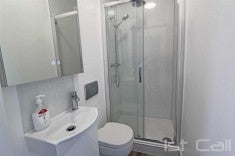 Room Honiton Road in Southend-on-Sea