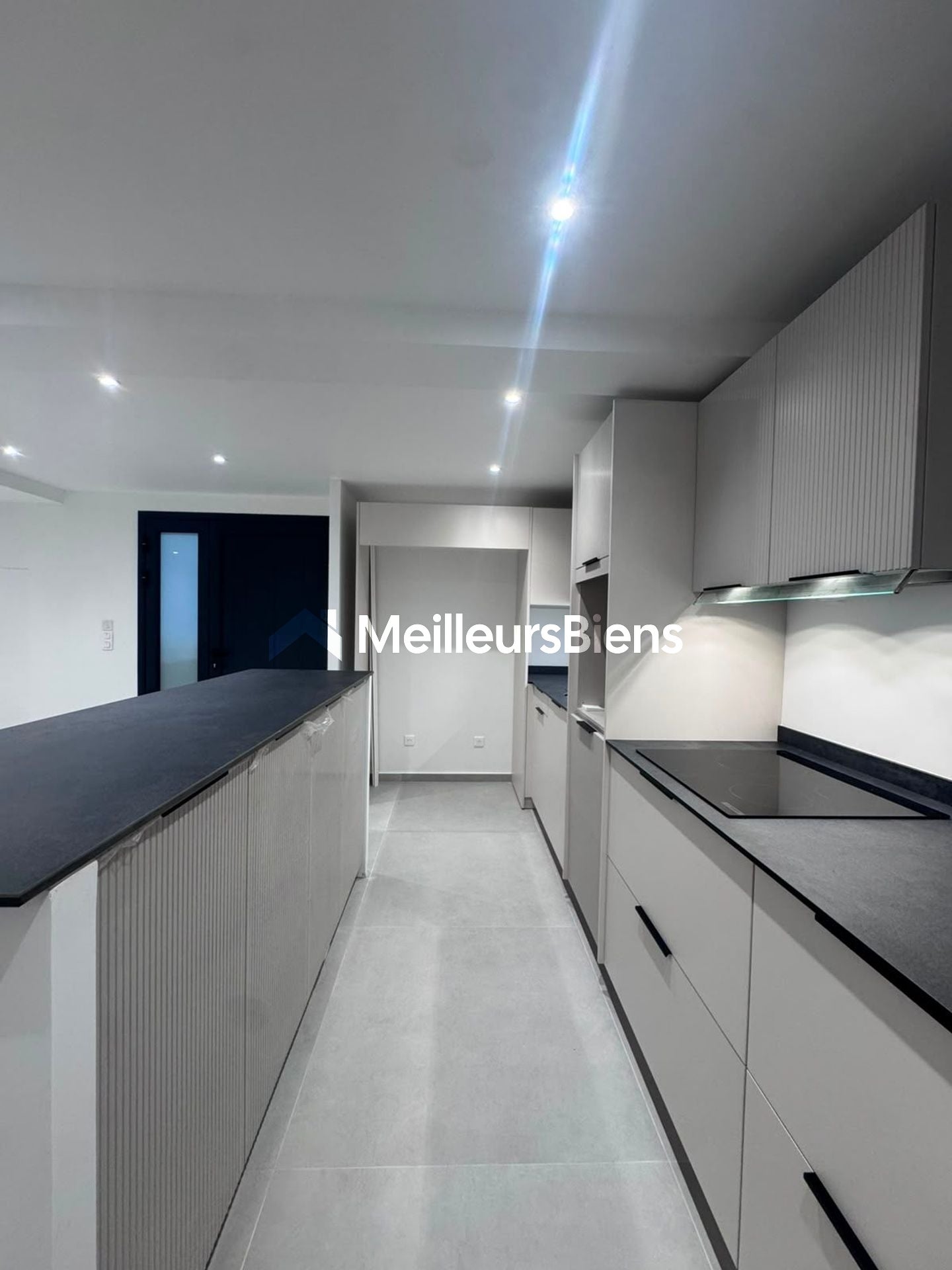 Appartement Rue Paul Valentino à Le Gosier