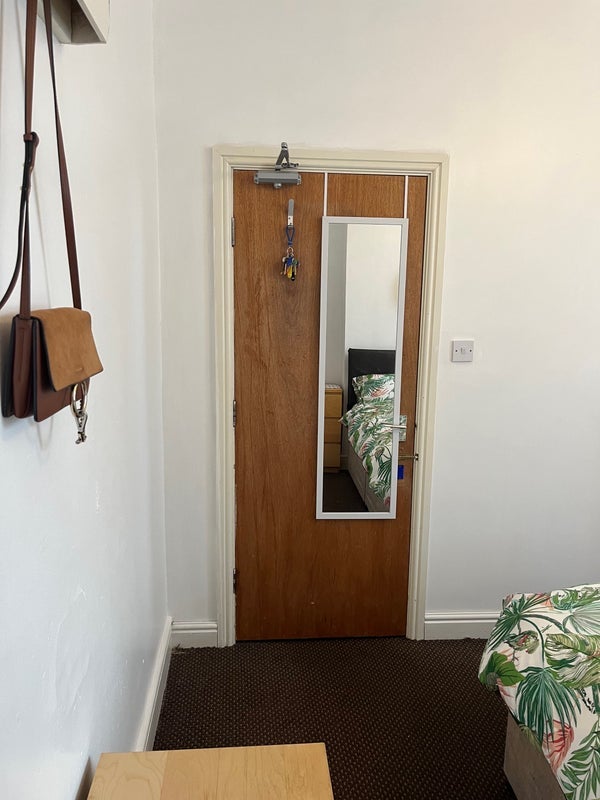 Room Gulson Road in Coventry