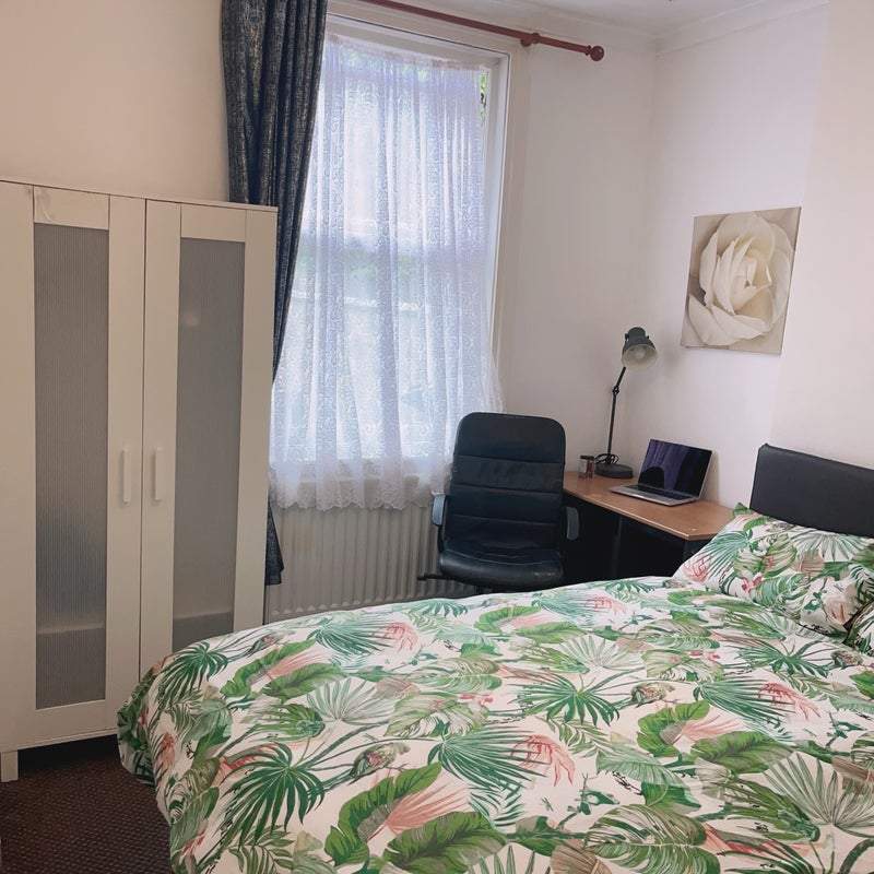 Room Gulson Road in Coventry