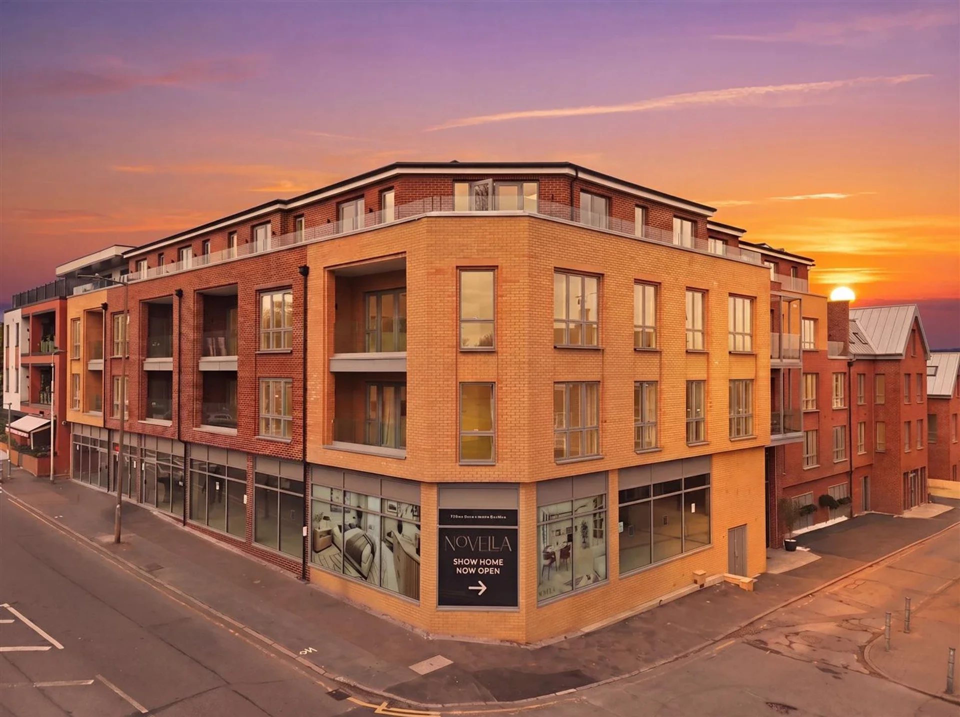 Flat Court Yard in Greater London