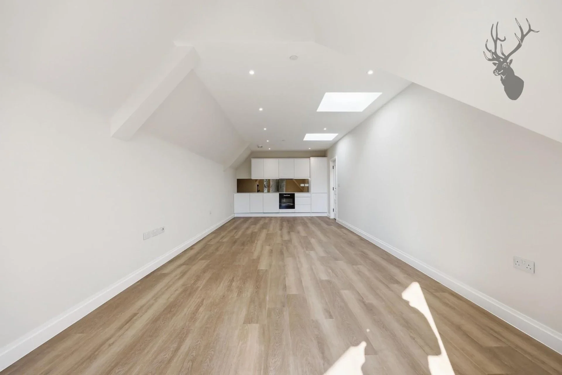 Flat Court Yard in Greater London