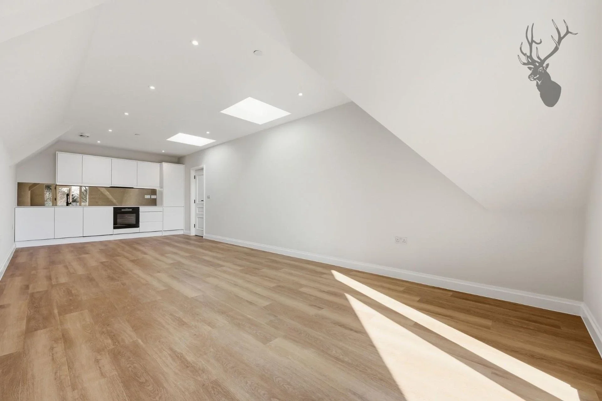 Flat Court Yard in Greater London
