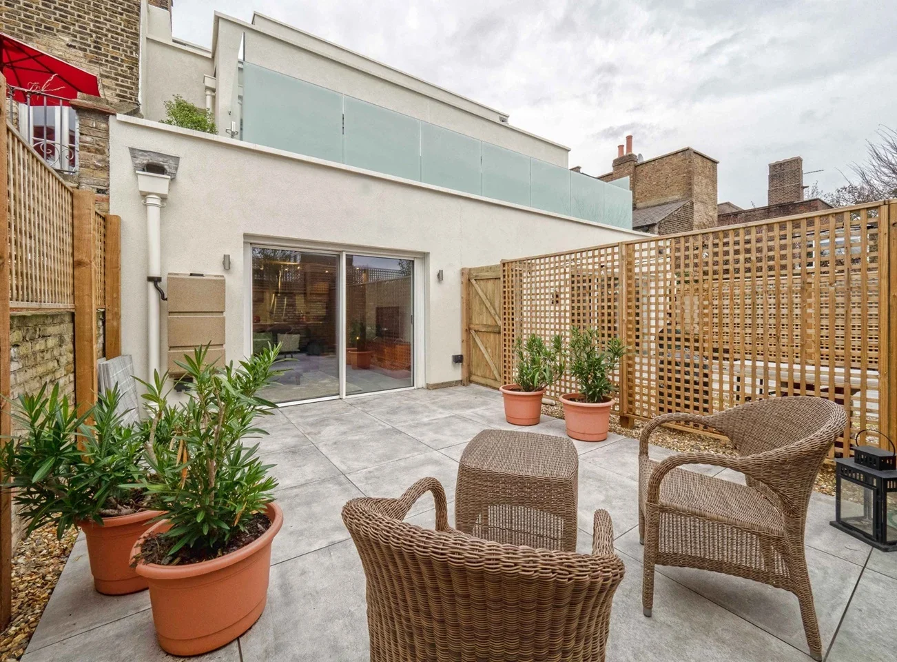 Flat Mansfield Road in Greater London