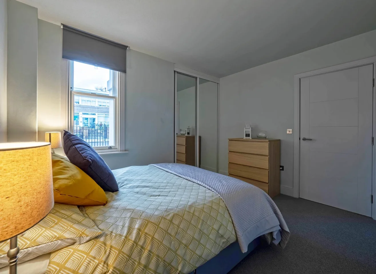 Flat Mansfield Road in Greater London