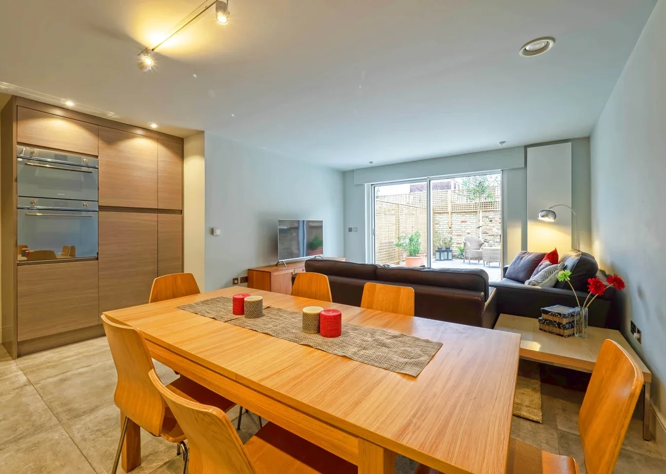 Flat Mansfield Road in Greater London