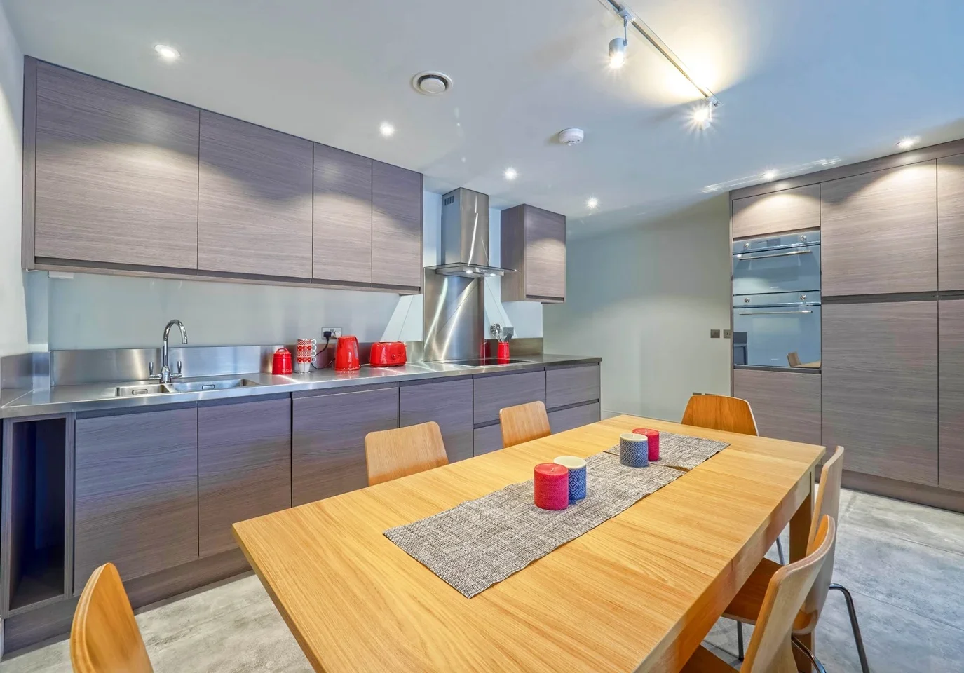 Flat Mansfield Road in Greater London