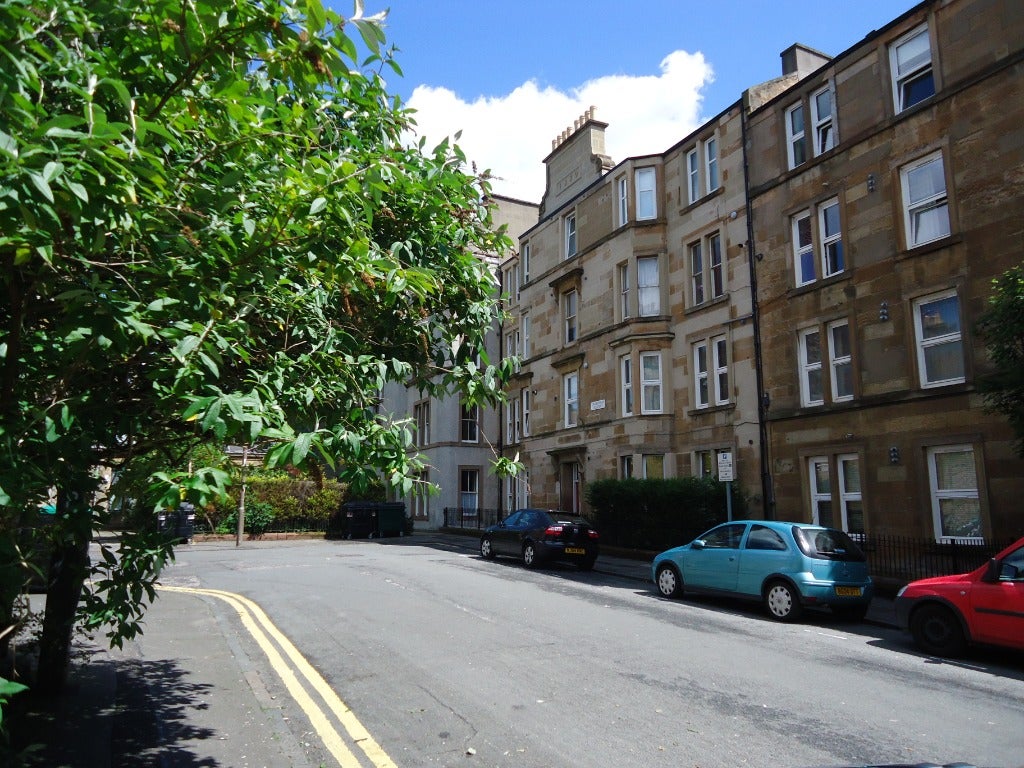 Flat Caledonian Crescent in City of Edinburgh