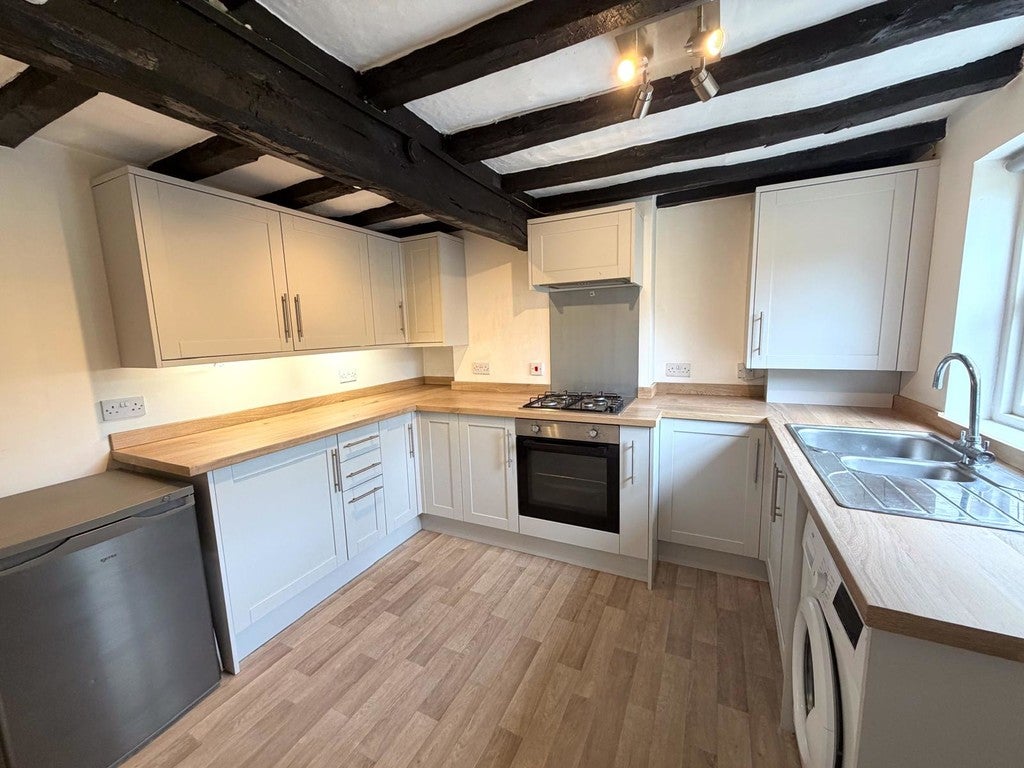 House Rayson Close in Lichfield