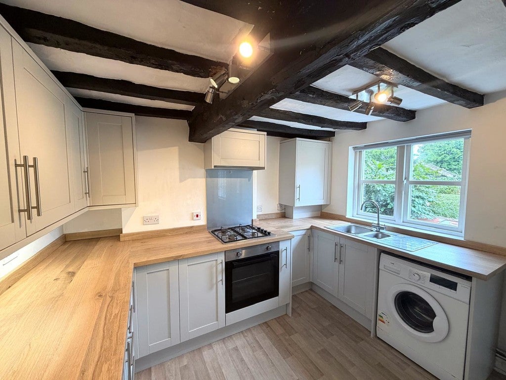 House Rayson Close in Lichfield